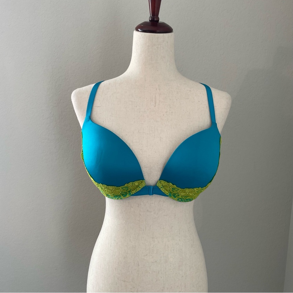Victorias Secret Very Sexy Push Up Bra 36 D Racerback Lace